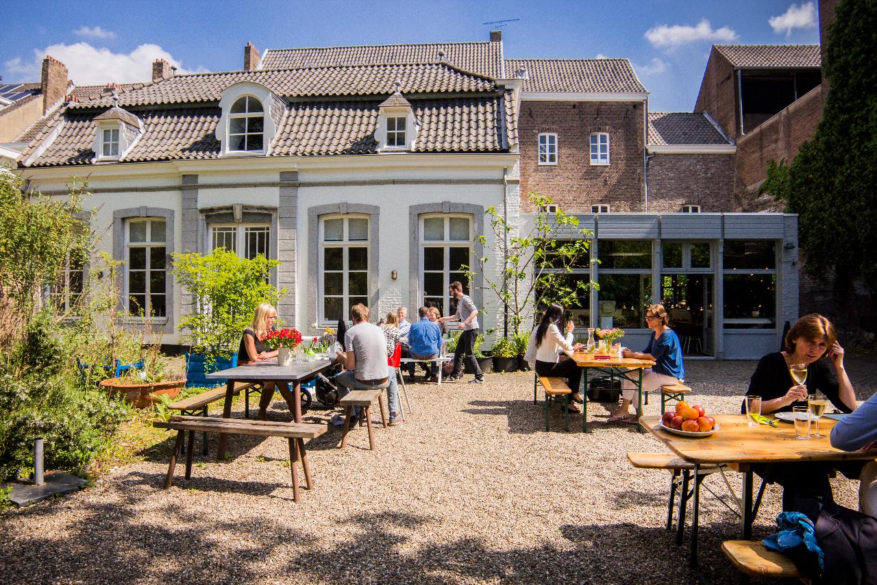 Photo Huize Marres in Maastricht, View, Coffee, Lunch, Diner, Museum, Activity - #1
